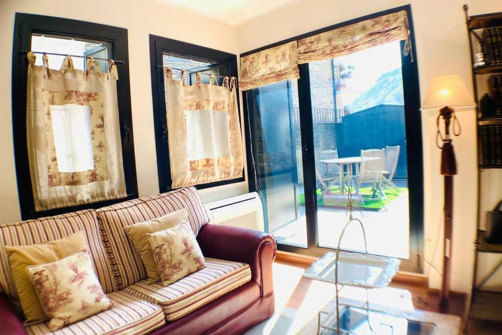 Appartement Mikka Devesa à Incles Extérieur photo
